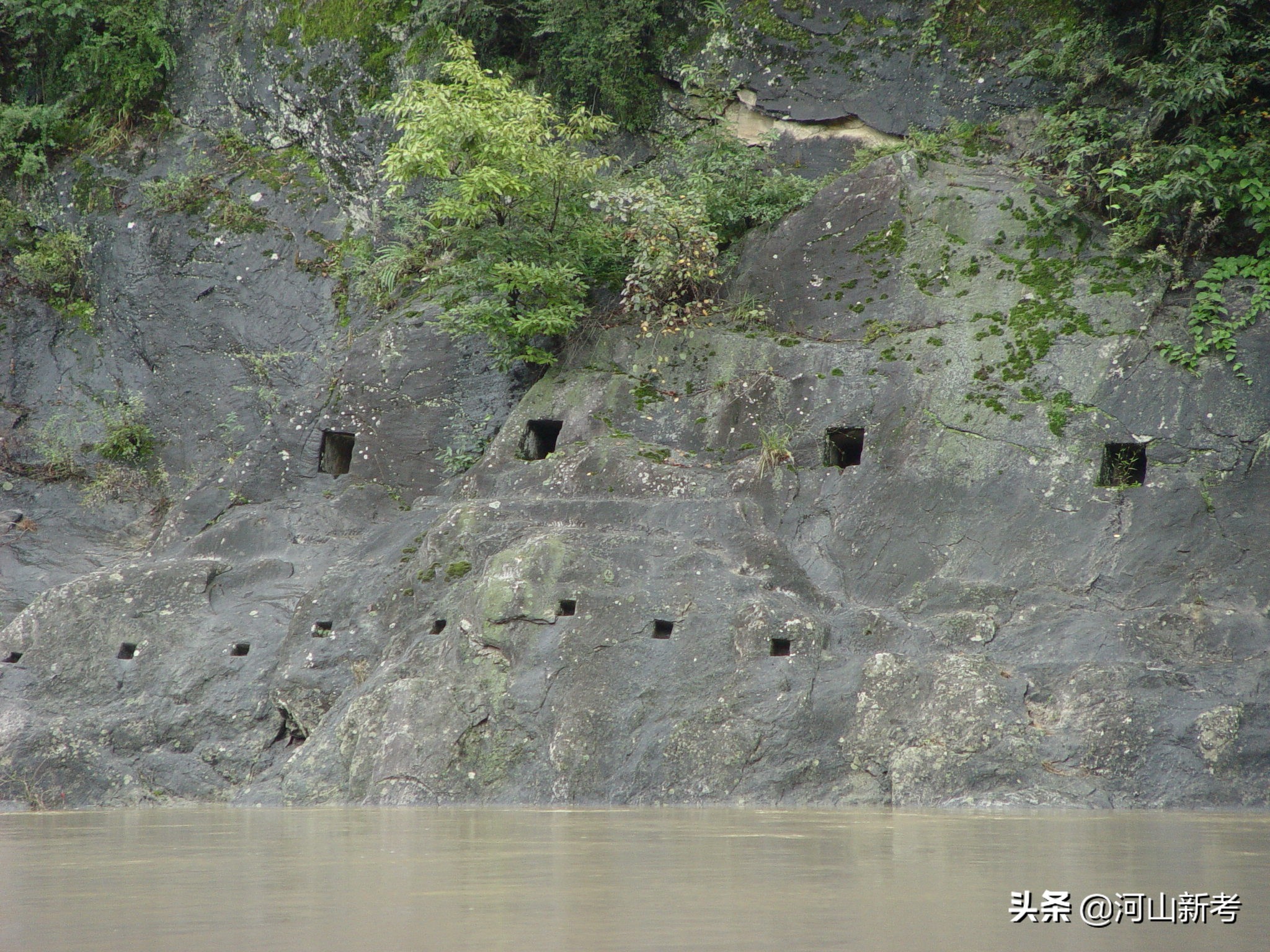 古栈道是如何修建的,古栈道是怎么建造的