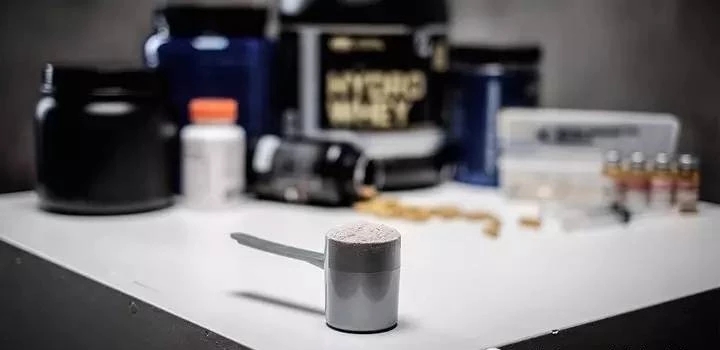 鍑忚剛鍚冮浮铔嬪ソ杩樻槸鍠濊泲鐧界矇,鍑忚剛鏈熻泲鐧界矇鏃╀笂鍠濊繕鏄櫄涓婂枬