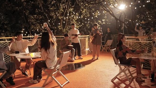 火爆四线小城的文艺社区：像住在美术馆，每天被熏陶