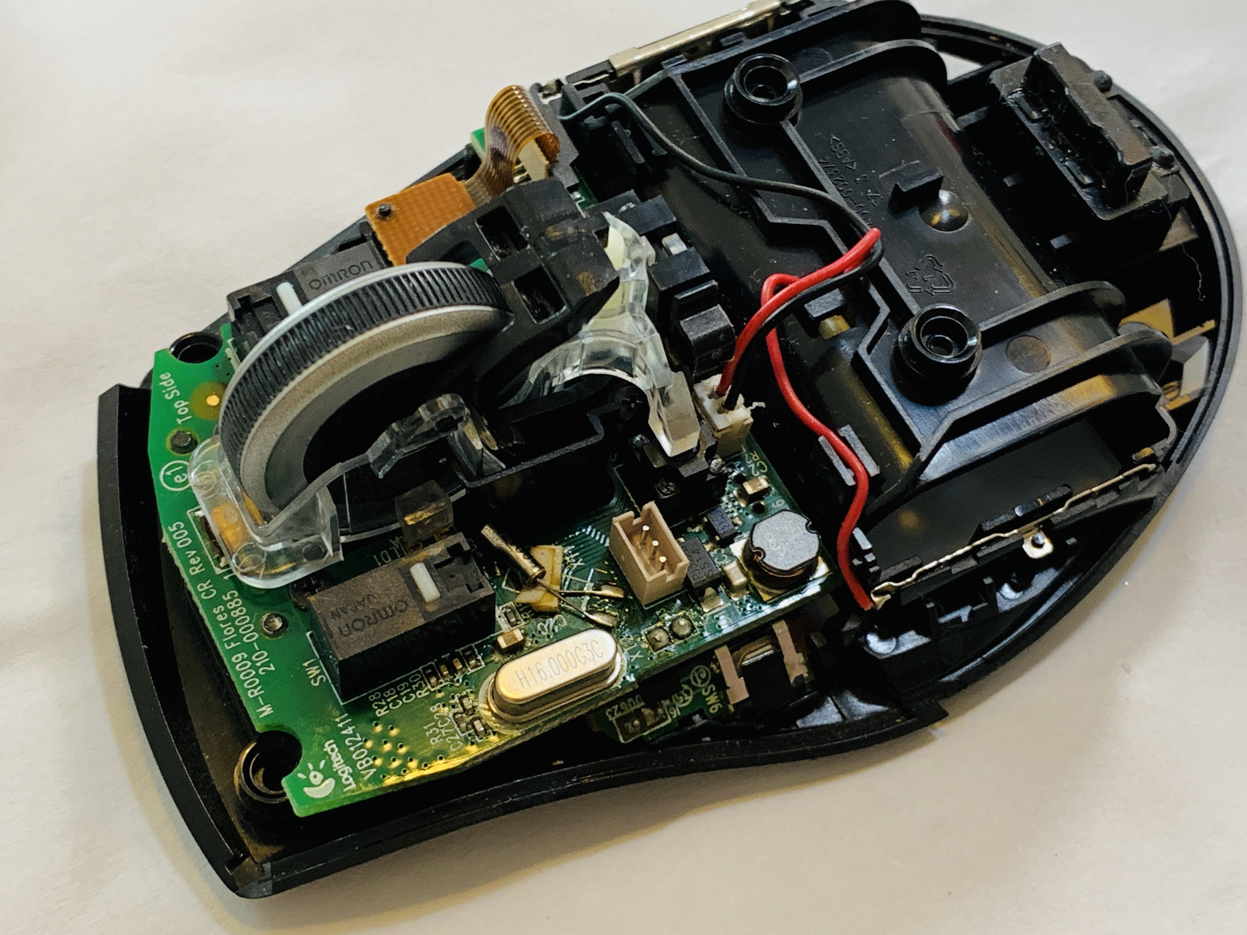 罗技无线鼠标m705和m590比较,罗技m705跟微软小馒头鼠标对比