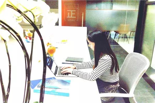 一个本科会计女孩的出路,211本科会计女月收入2万