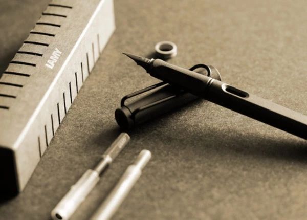 lamy鍑岀編閽㈢瑪2023,鍑岀編lamy閽㈢瑪all-star鎭掓槦绯诲垪