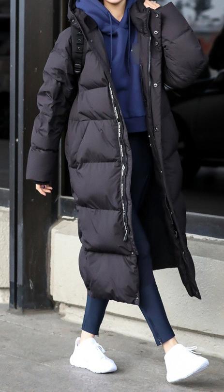 羽绒服潮流中长韩版明星同款,明星同款平价有质感的羽绒服