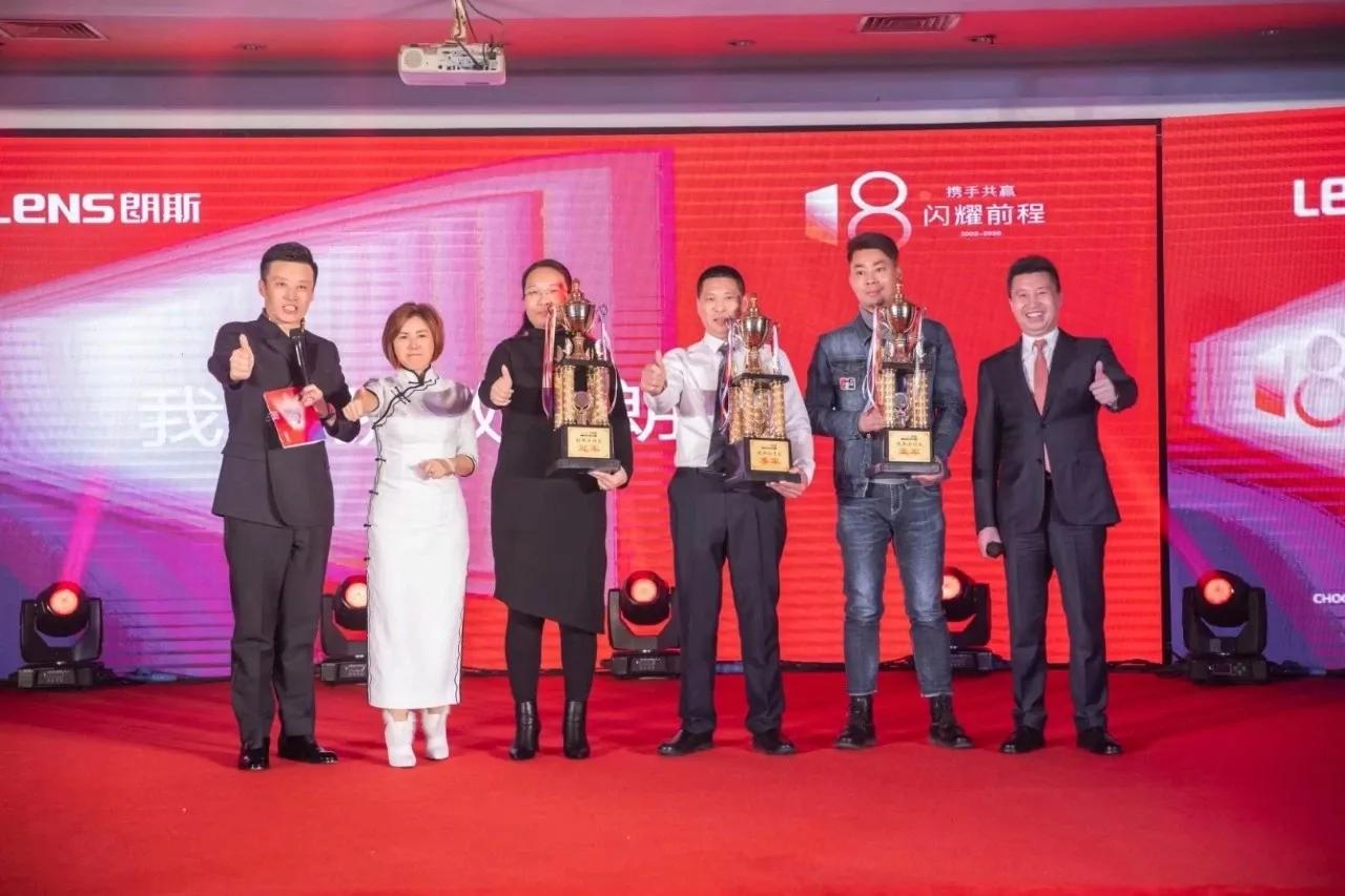 大有希望未来可期,天地广阔大有作为下一句是什么