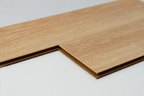 二百元左右木地板好吗,便宜合成木地板多少钱一平米