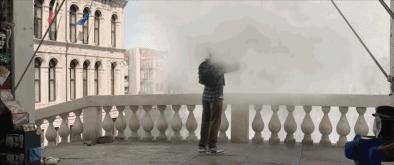 荷兰弟蜘蛛侠为什么可以爬墙呢,荷兰弟第一个反派