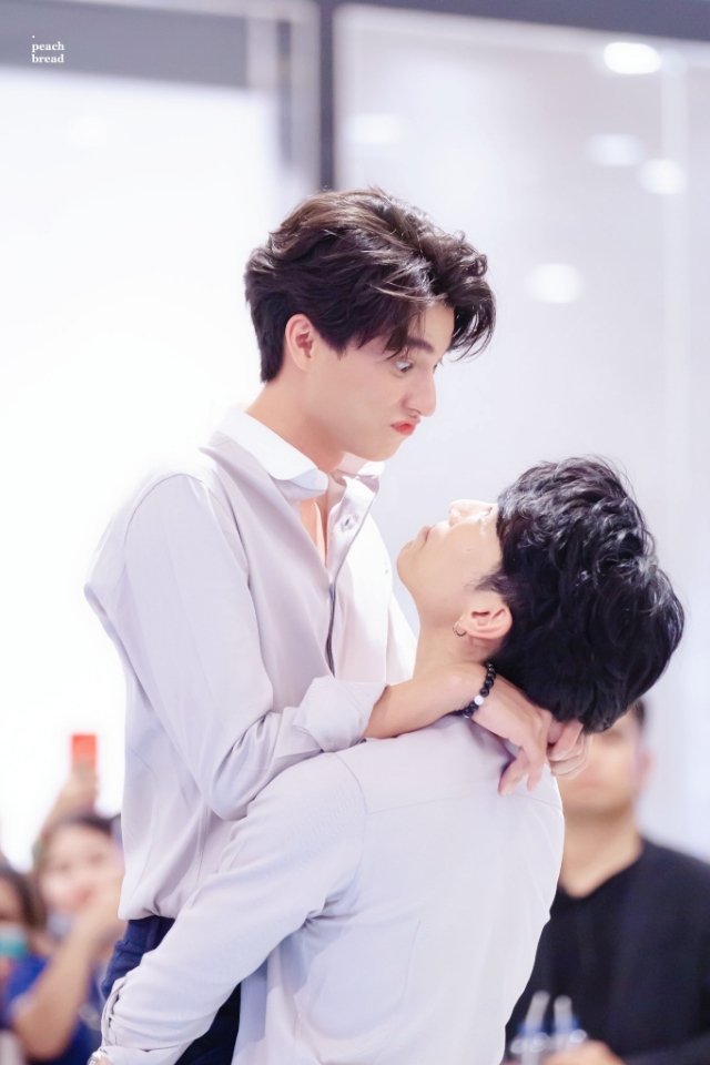 高颜值泰剧与爱同居,陪你到世界之巅电视剧