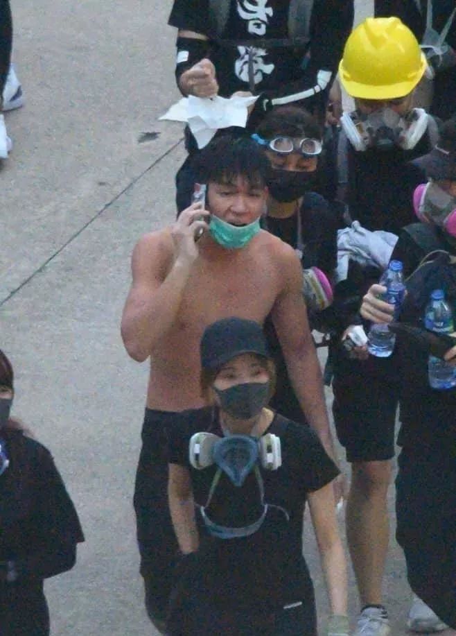 乱港暴徒六大“智熄”瞬间!确认过眼神,是不读书的人……