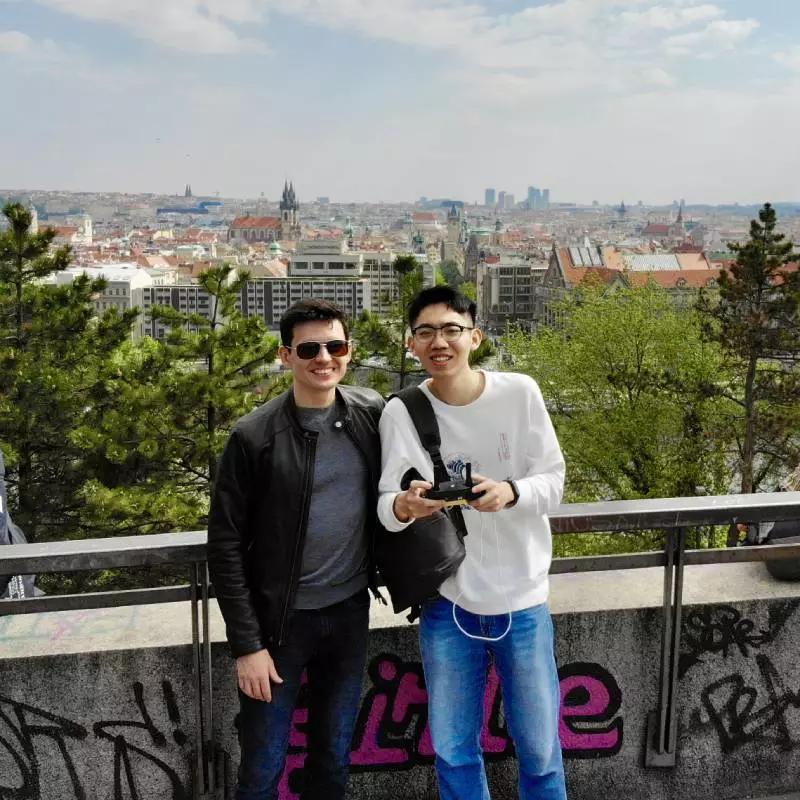 这个前端写的免费Web版PS，实现了财务自由