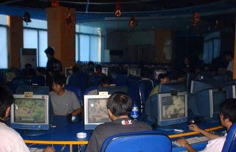 十八年《传奇》，情怀不变，中国最有影响力的网游是怎样炼成的？