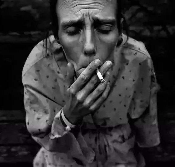 艾滋病毒在水产上存活,河里游泳会感染艾滋病吗