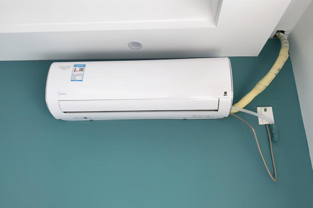 房间空调安装错了怎么办,卧室空调装的位置太丑了怎么办