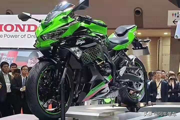 2021款川崎全新kawasakizx-25r,川崎四缸250跑车zx25r测评