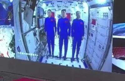 太空和地面通信,太空站和地球对话