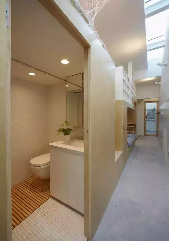 北京40㎡夹缝学区房挤下6口人，准备生二胎，女婿只能睡折叠床