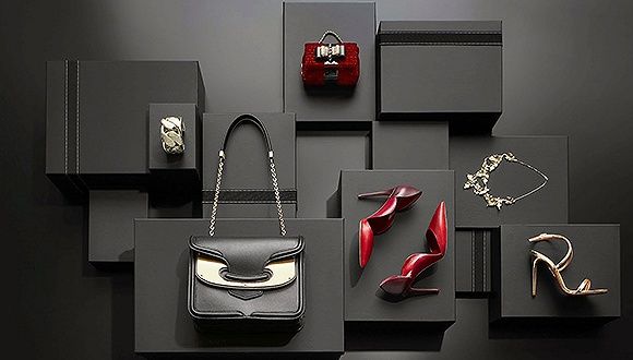 大牌围巾如何查真假,巴宝莉羊绒围巾真伪鉴别