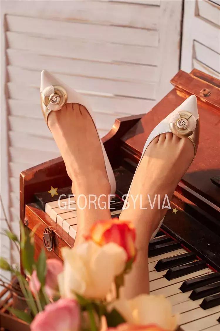 除了撞款的大牌婚鞋，小众+平价的美貌婚鞋走一波