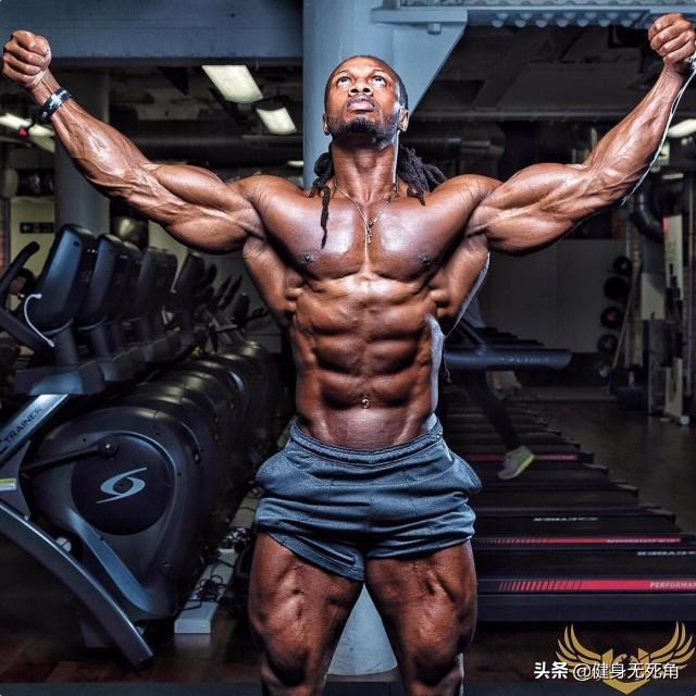 想让胸肌变好看怎么做,想让胸肌更饱满应该练习什么