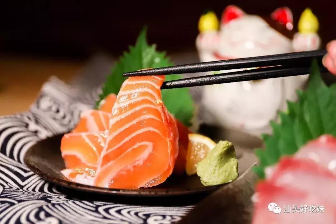 5折开吃！穿和服吃日料の居酒屋，一进门就回本