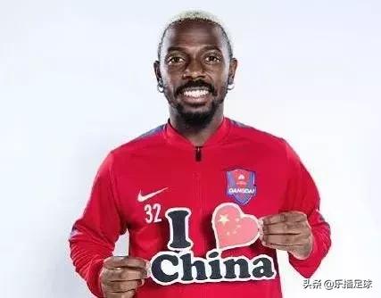 董路卡纳瓦罗归化,董路归化