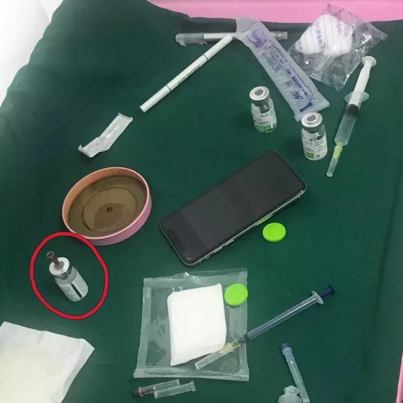真假难辨!揭秘网红瘦脸针“粉毒”的地下市场
