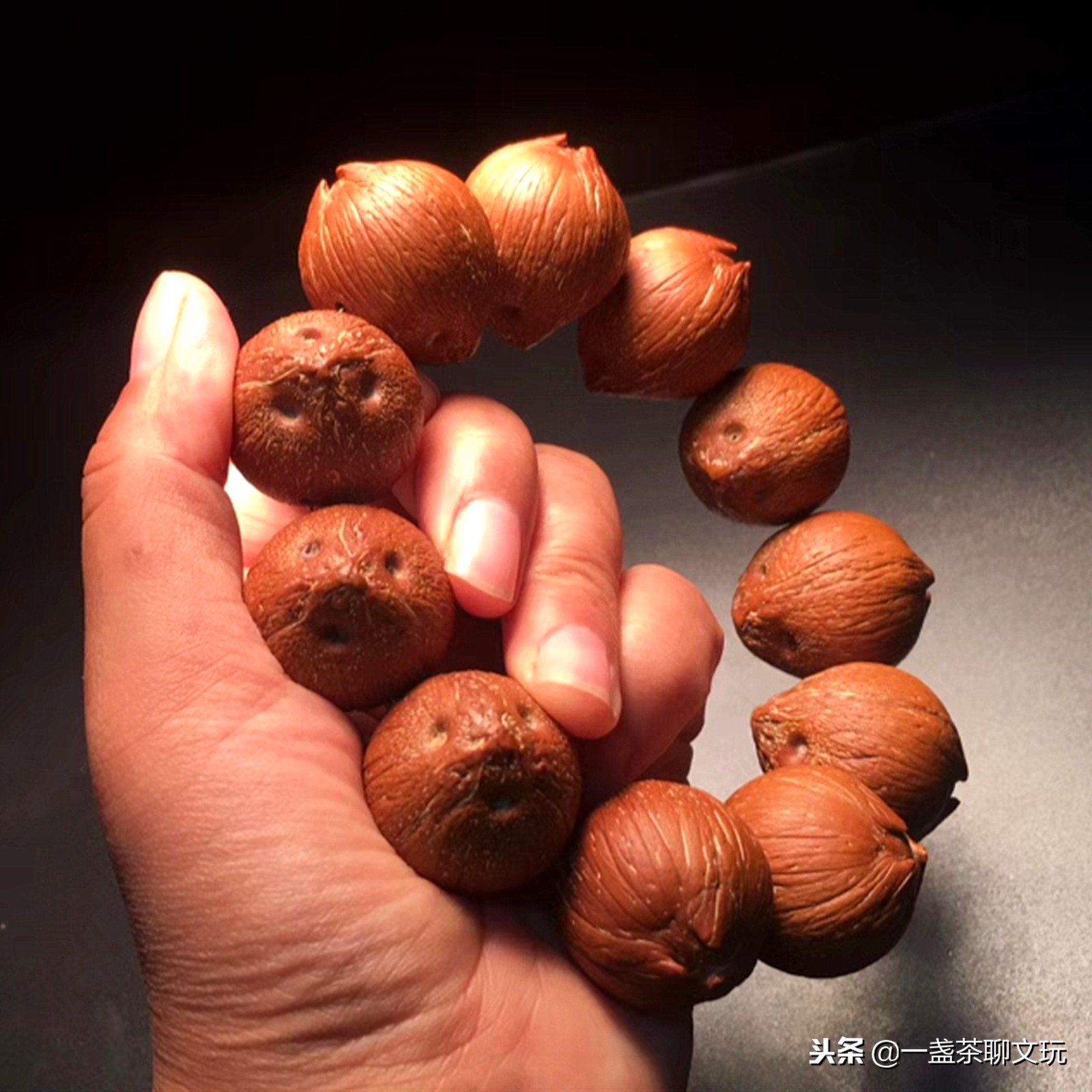 不同种类文玩怎么盘,适合冬天盘玩的文玩