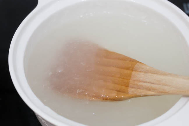 记住2个比例教你自制凉粉,做凉粉需要加多少白凉粉