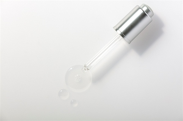 为什么用精华油会黑,为什么用精华油会皮肤红