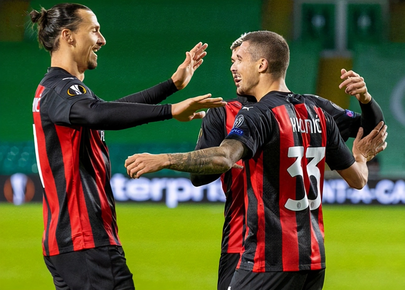 欧联小组赛积分榜最新排名,欧联积分榜利物浦