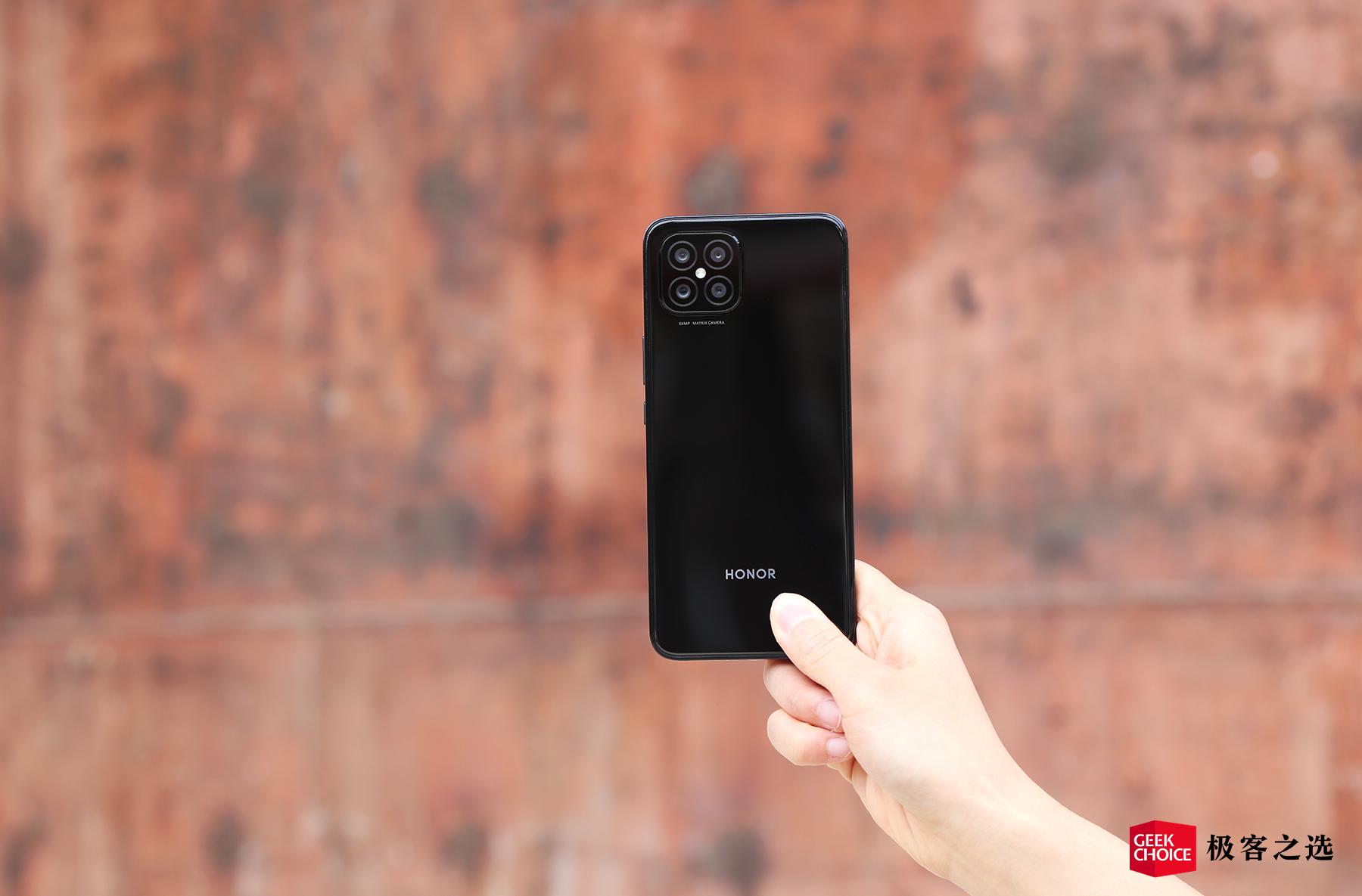 荣耀play5曝光66w快充加持,荣耀play5畅享50plus