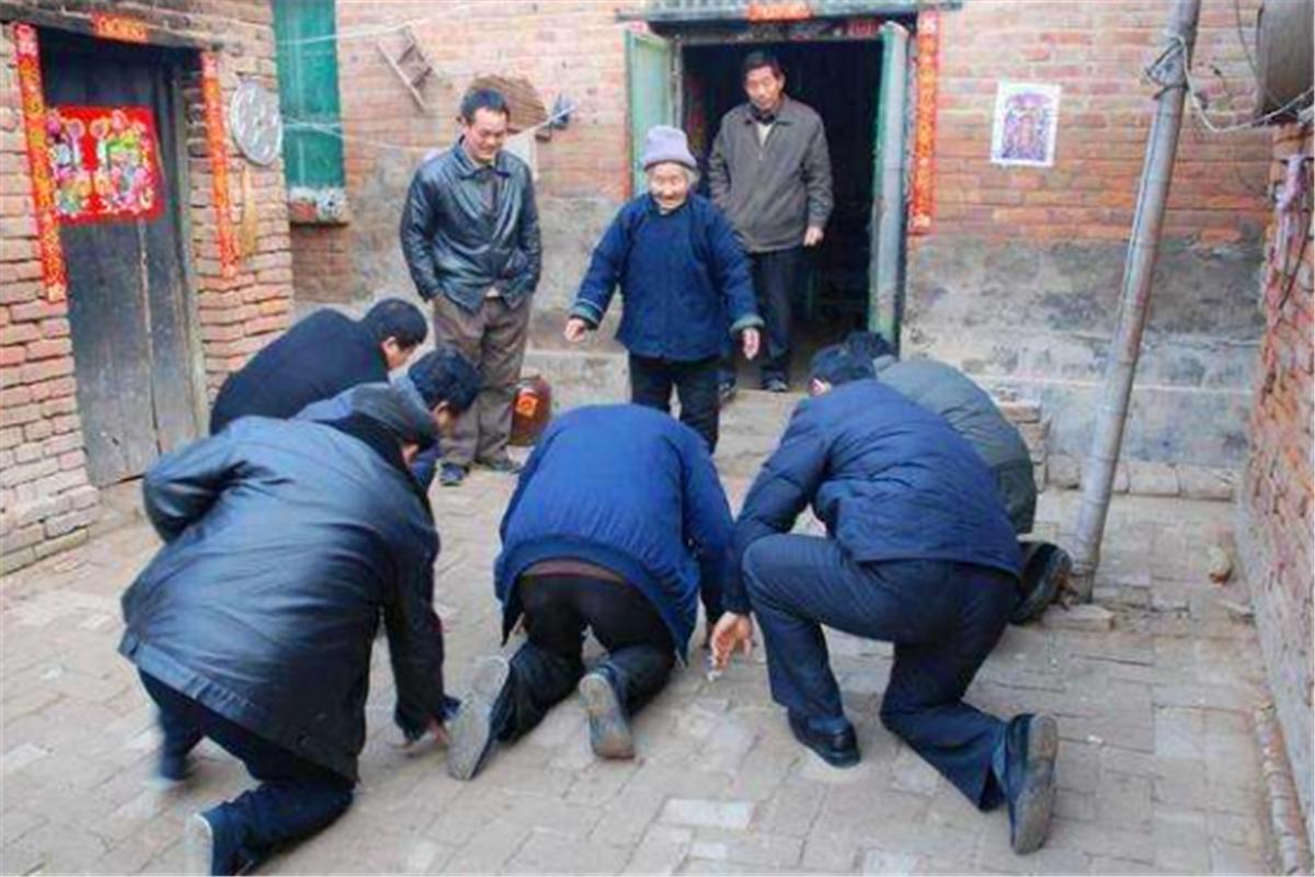 大年初一老祖宗留下三大禁忌,大年初一的禁忌与讲究及其由来