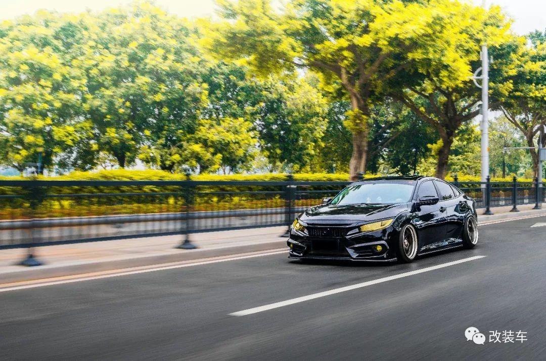 我不再是秒天秒地的10代思域,而是不务正业的手动玩家!