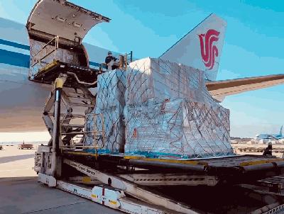 大型货机一日两次往返中日，只为防疫物资更快回国