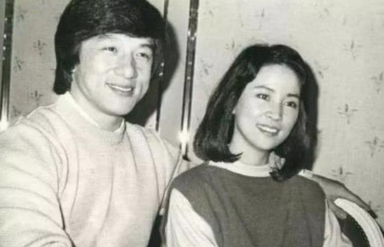 马蓉董卿赴美生子，一个为移民一个为教育，“撤侨令”下如何做？