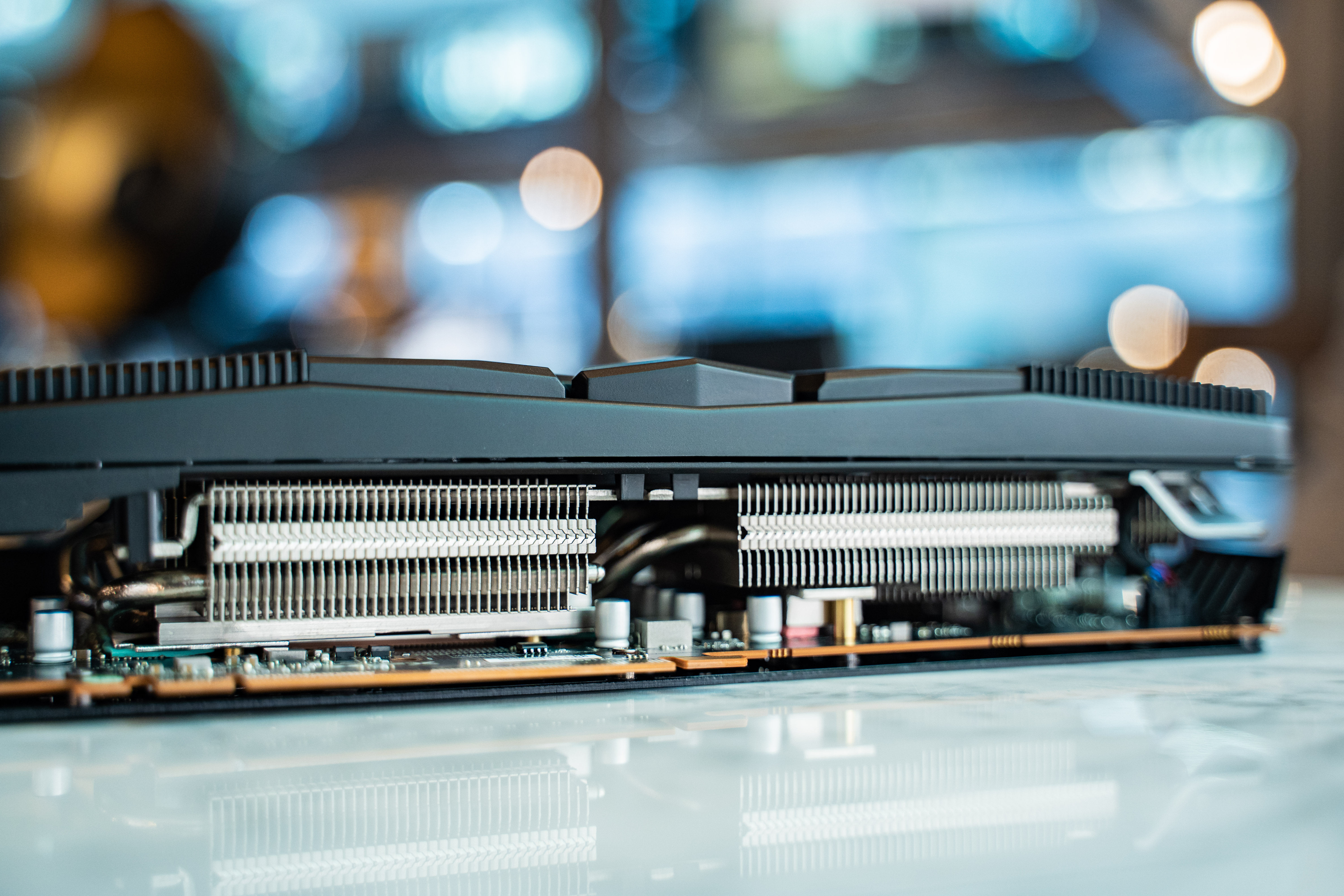 讯景xfxrx5908g黑狼版,xfx讯景rx5708g黑狼版