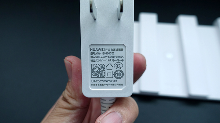 华为路由器ws5200四核版真的好吗,tl-rac1950g易展版和华为ws5200四核版