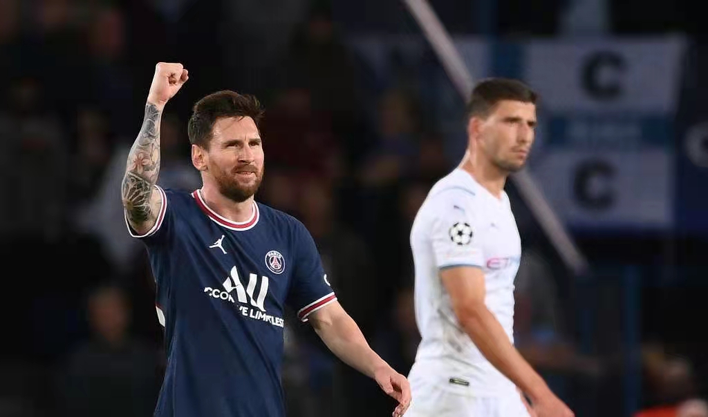 梅西欧冠两传两射,欧冠梅西对巴黎的远射破门