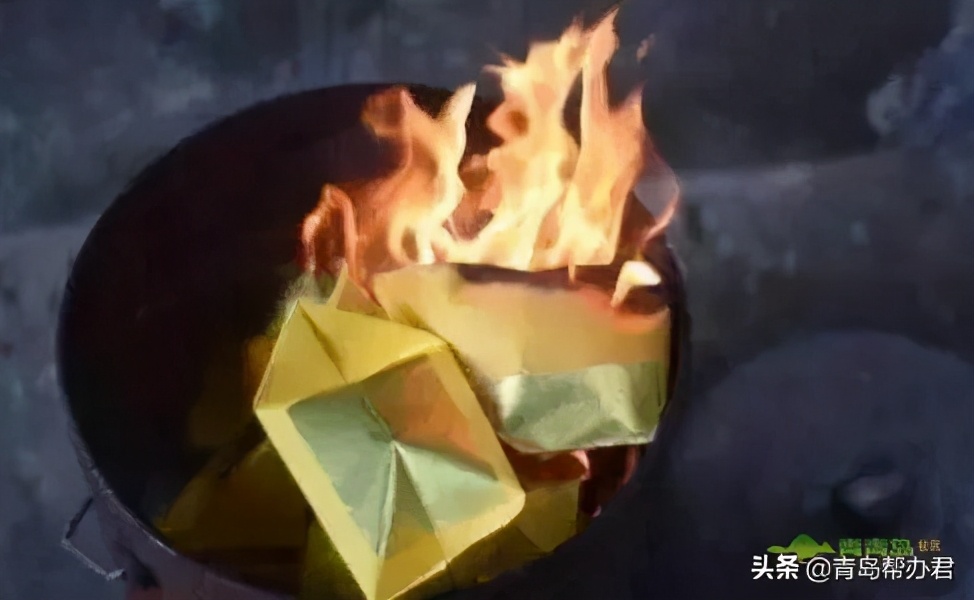 小区里烧纸的行为,高楼住户在自己家里烧纸违法吗