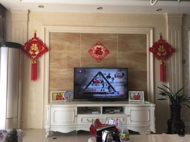 欧式装修风格十字绣,极简风格的装修放十字绣