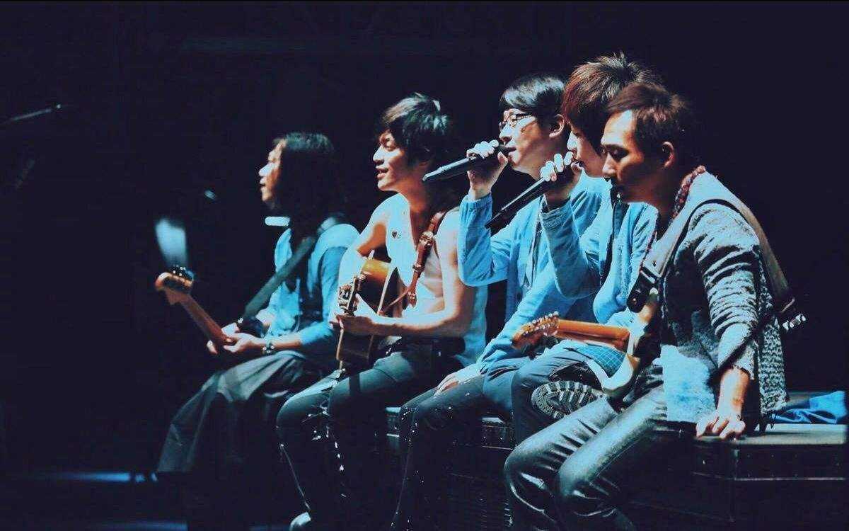 五月天是不是伪摇滚,为何五月天被说是伪摇滚