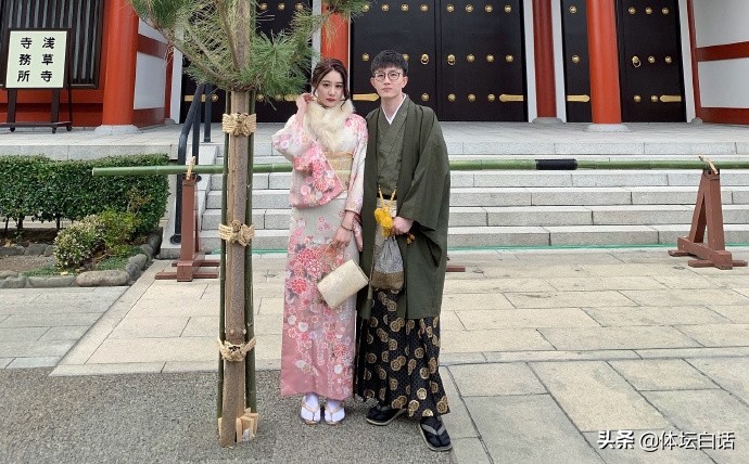 范志毅女儿携大7岁男友庆生,范志毅要求女儿男友买房