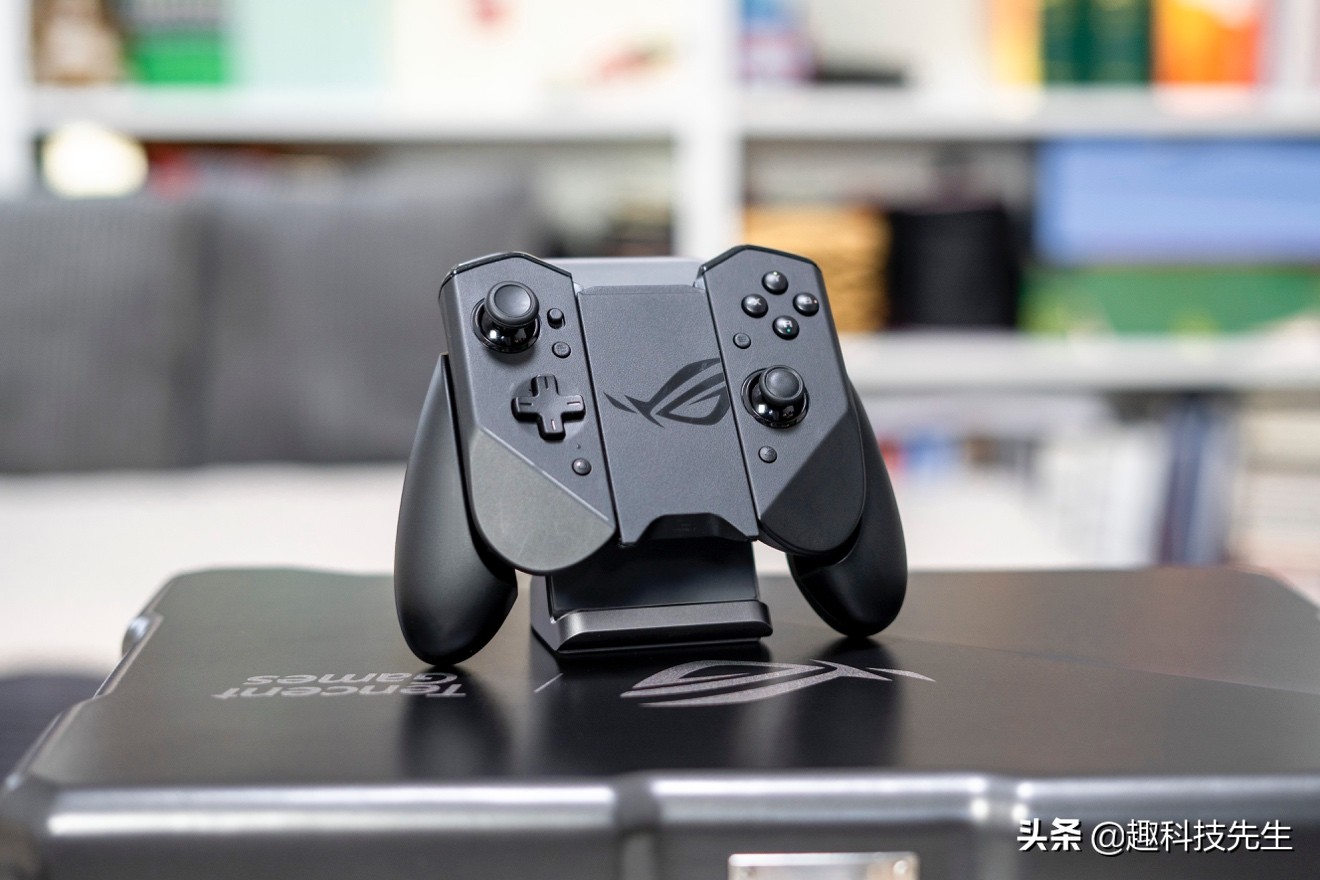 rog电竞装甲,rog3电竞装甲套装