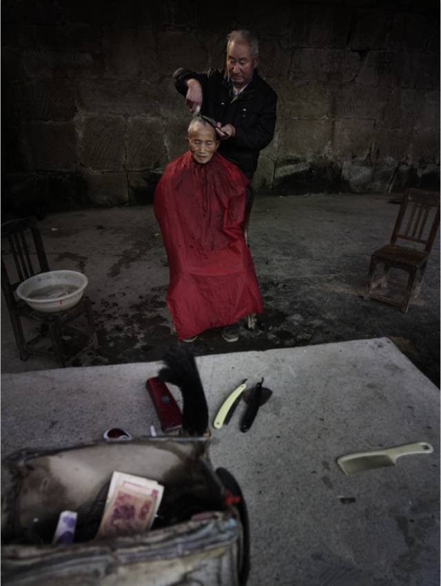 所有旺苍人：如果你在旺苍看到这些人，请马上告诉我们