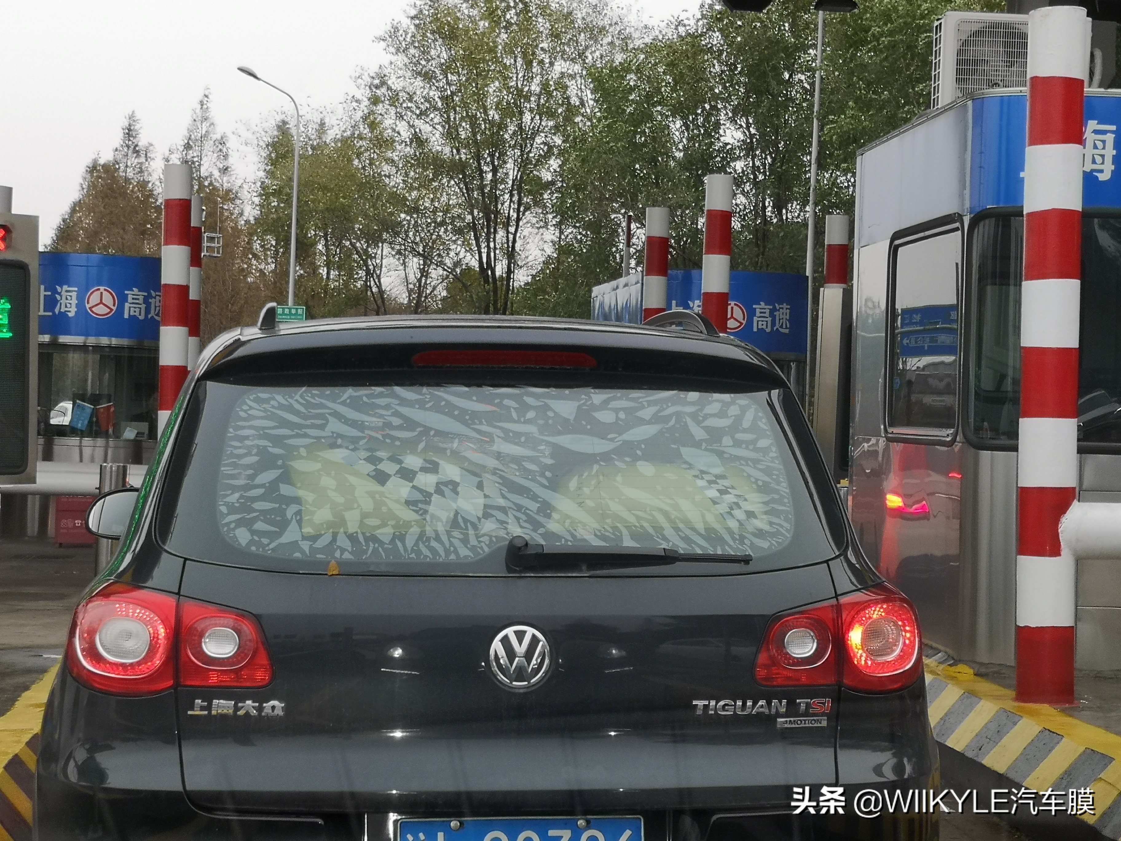 玻璃贴膜有气泡会慢慢消失吗,汽车贴膜有气泡久了会消失吗