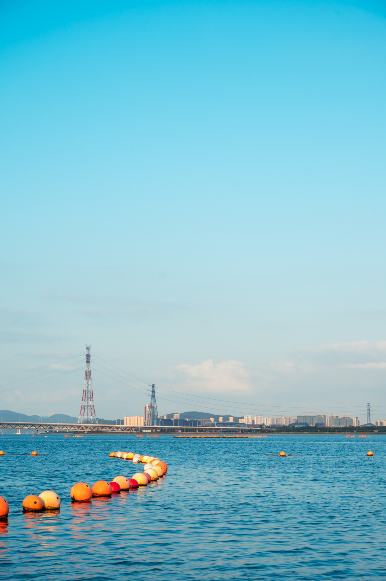 宁波附近有山有海有沙滩的地方,浙江省宁波市海边有沙滩吗