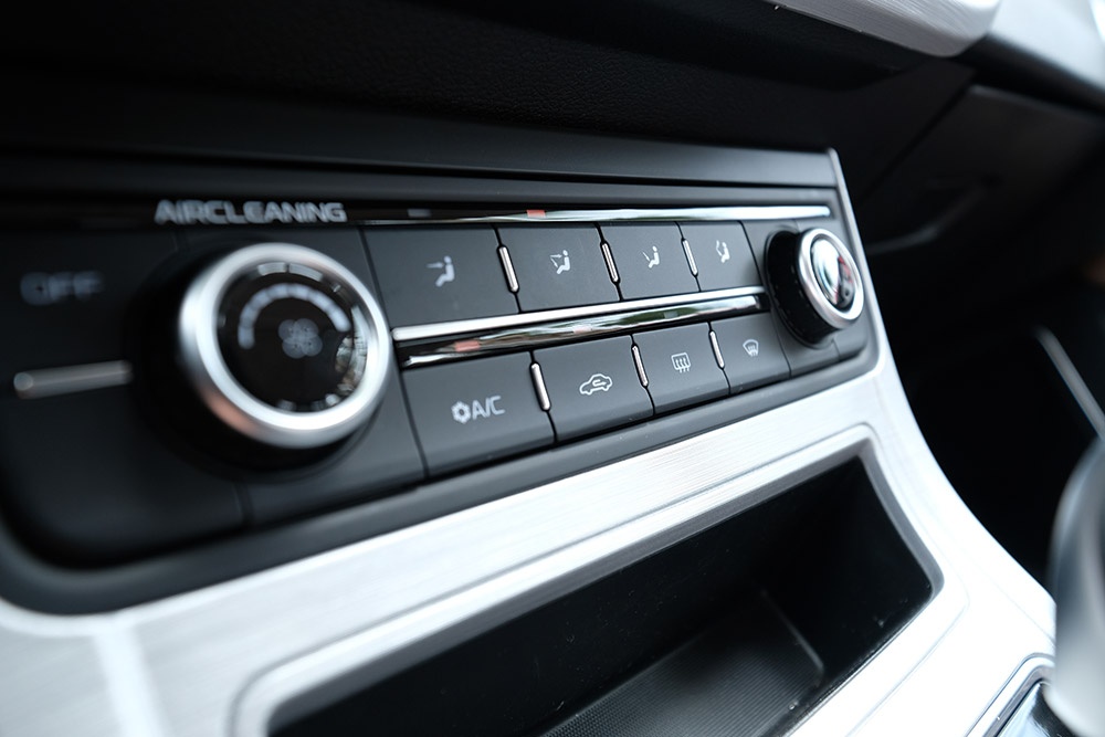 人生的第一台汽车？试驾吉利远景家族