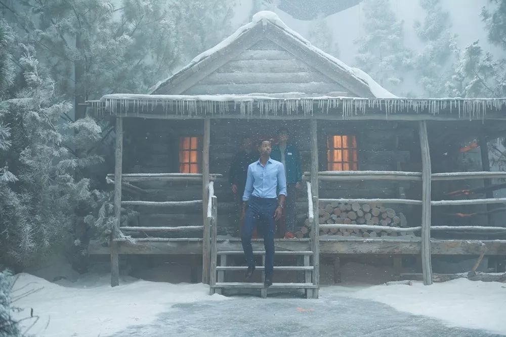 密室逃脱出来才是真正的密室逃脱,类似密室逃生的电影