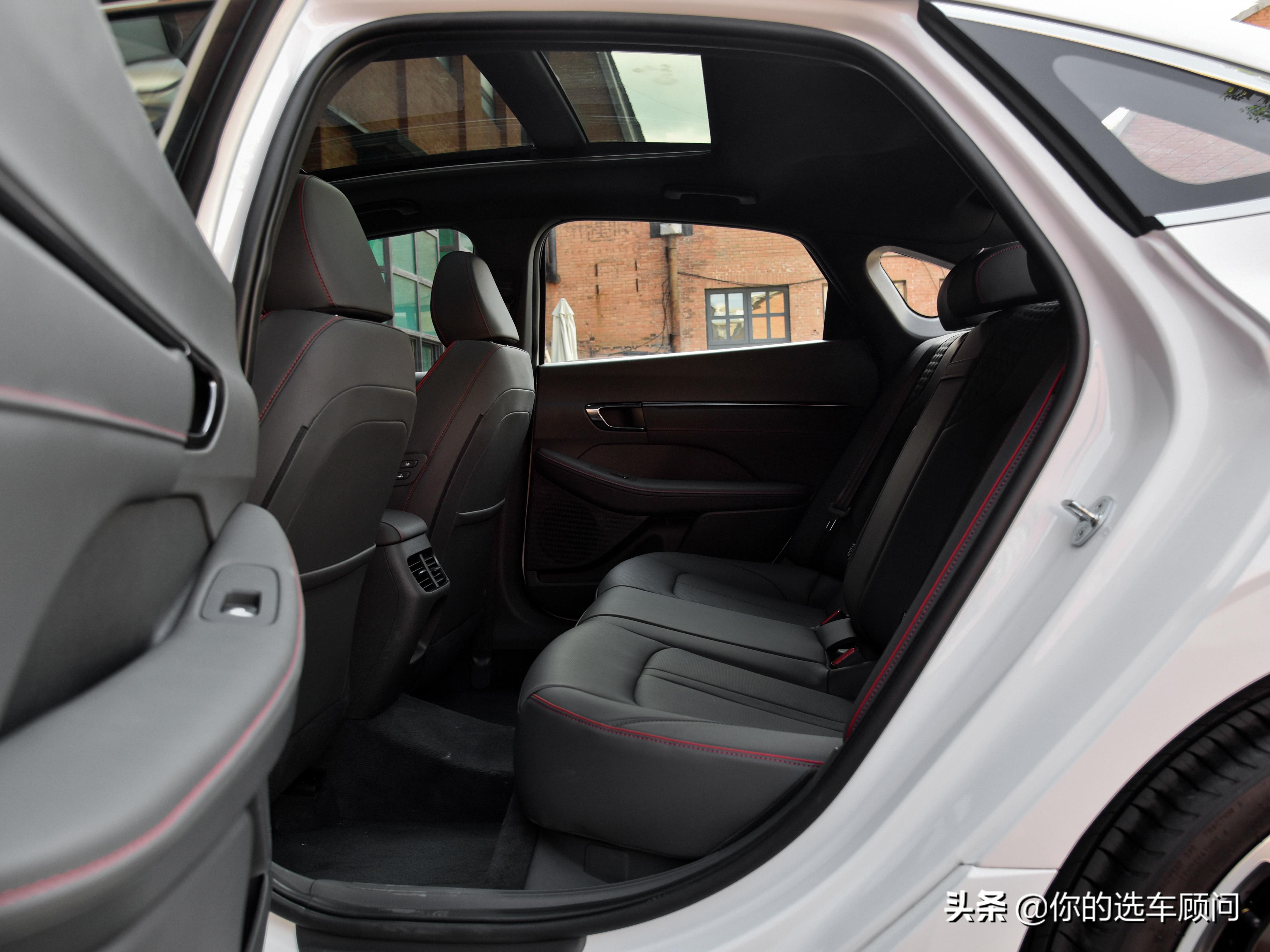 大马力汽车油耗高吗,堪称最廉价中级车现代索纳塔