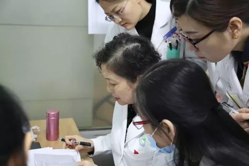 为了别人家的孩子，她操碎了心！石家庄这位“最美”医生，感动了所有人