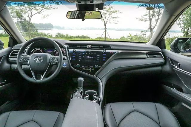 阿特兹和凯美瑞驾驶感受,阿特兹2.5车主真实感受